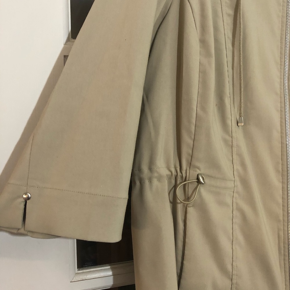 Tan Jacket - Picture 2 of 10
